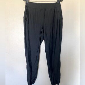 Lululemon Black Jogger Pants Size 8 EUC